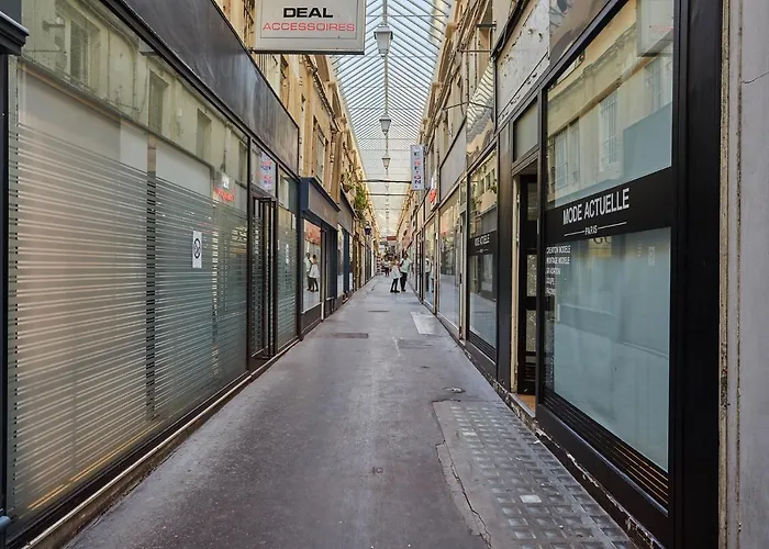 Rent A Room - 2P Passage Du Caire